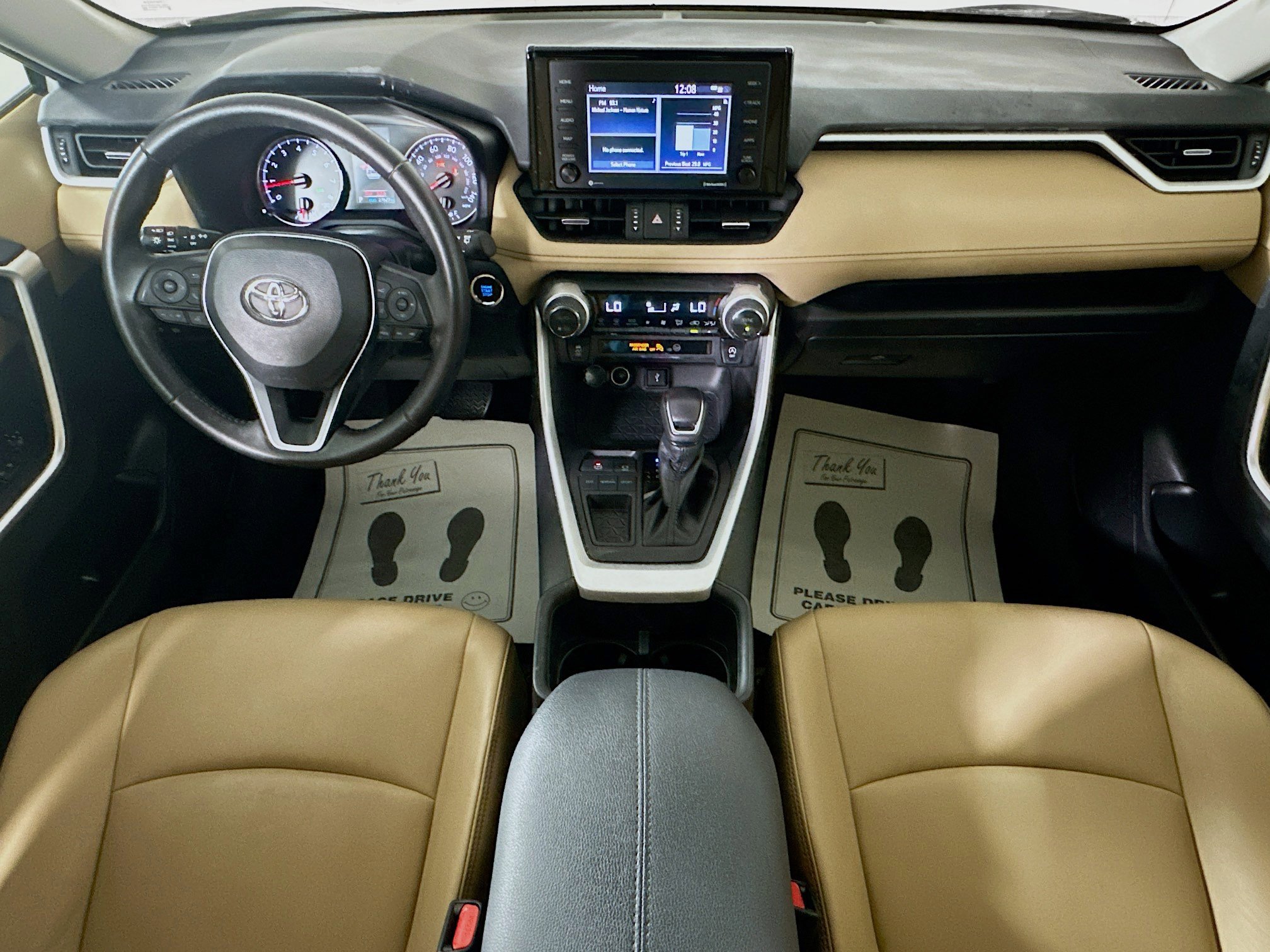 Used 2022 Toyota RAV4 XLE Premium image 27