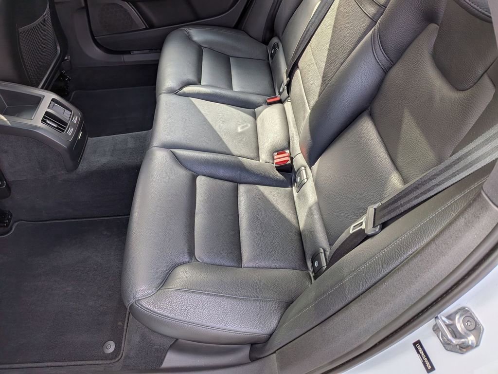 Used 2018 Volvo S90 T5 Momentum image 24