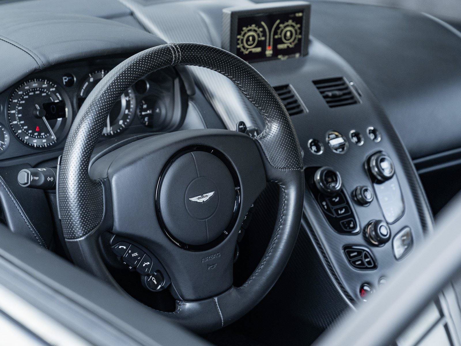 Used 2019 Aston Martin Rapide AMR RWD image 19