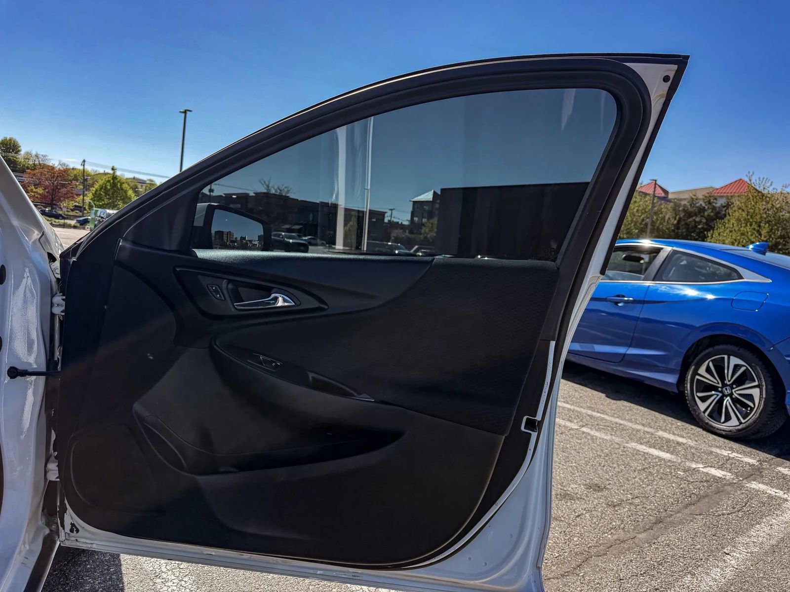 Used 2021 Chevrolet Malibu RS FWD image 21