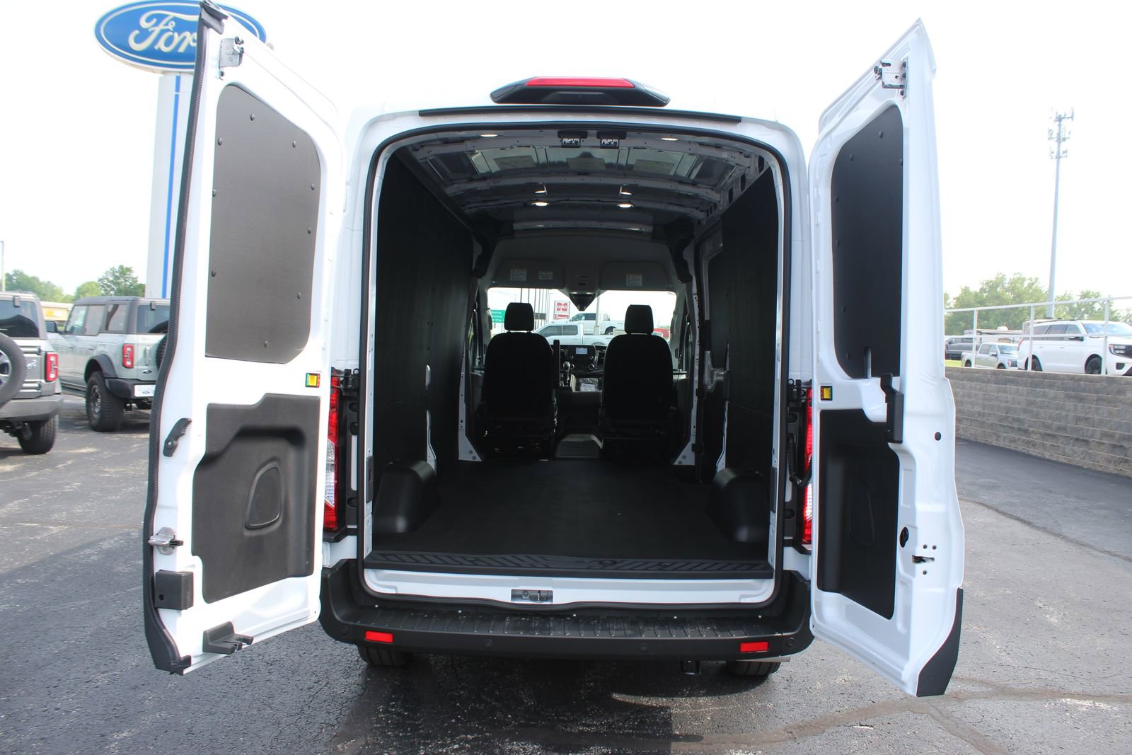 New 2025 Ford Transit 250 148 Medium Roof w/ Load Area Protection Package image 8
