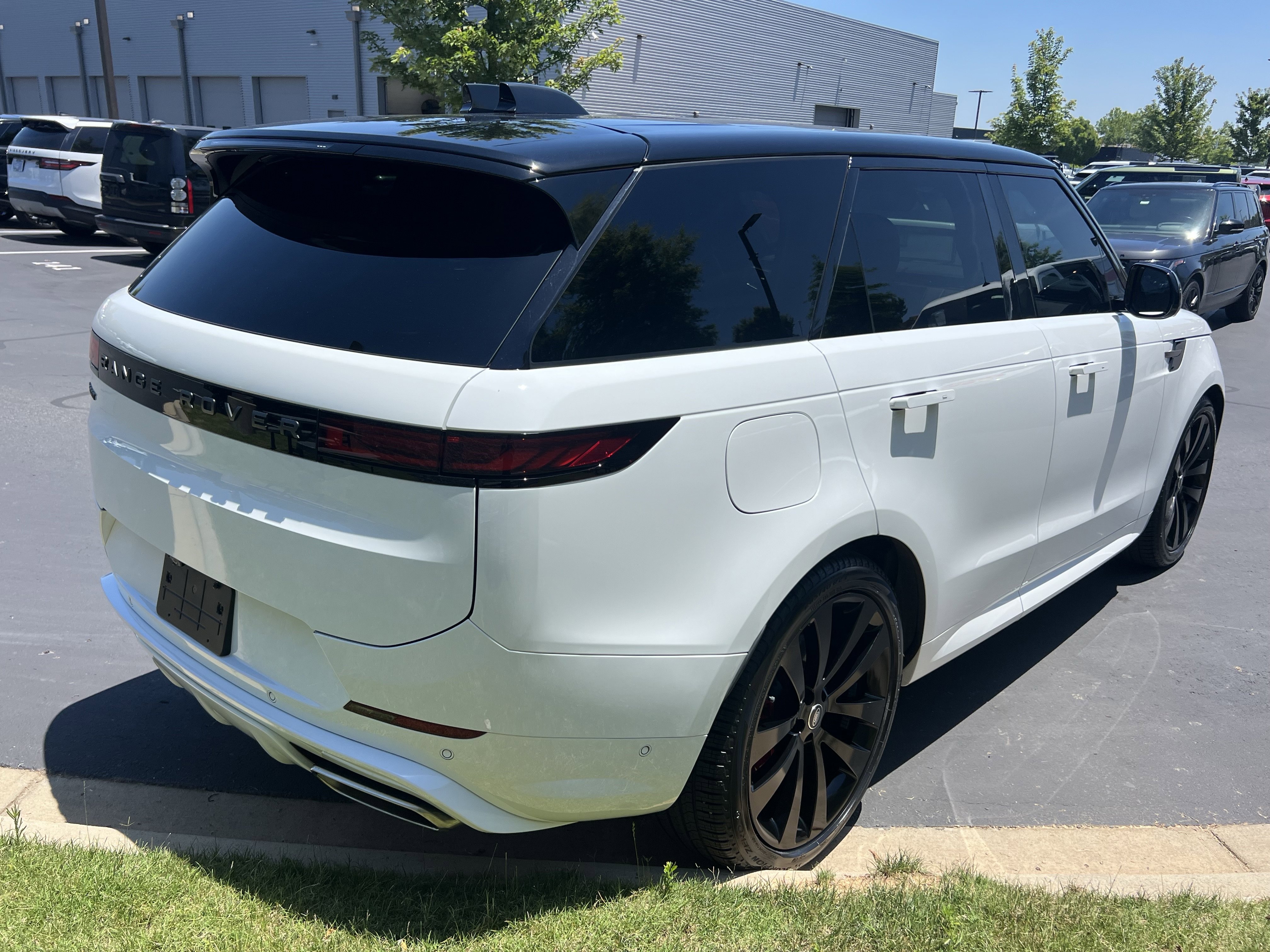 Certified 2025 Land Rover Range Rover Sport Dynamic SE AWD/4WD image 7