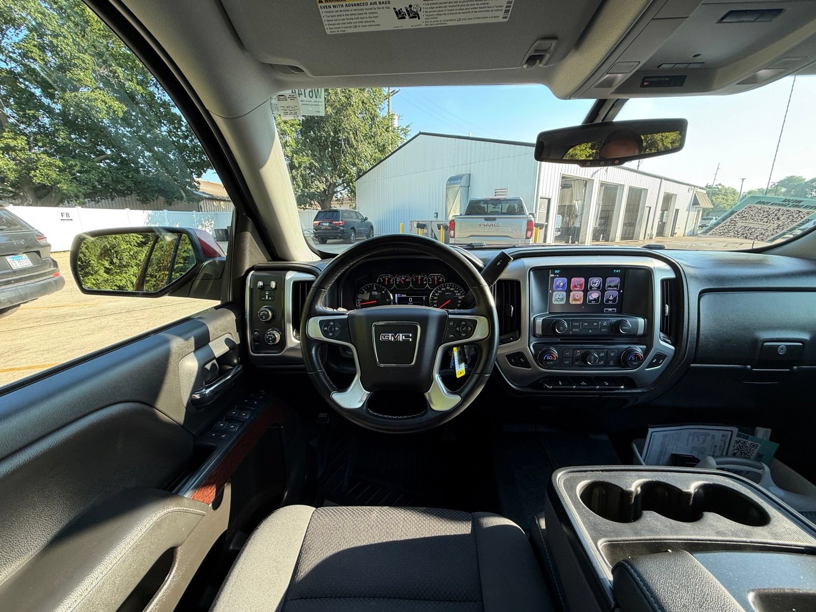 Used 2018 GMC Sierra 1500 SLE w/ SLE Value Package AWD/4WD image 2