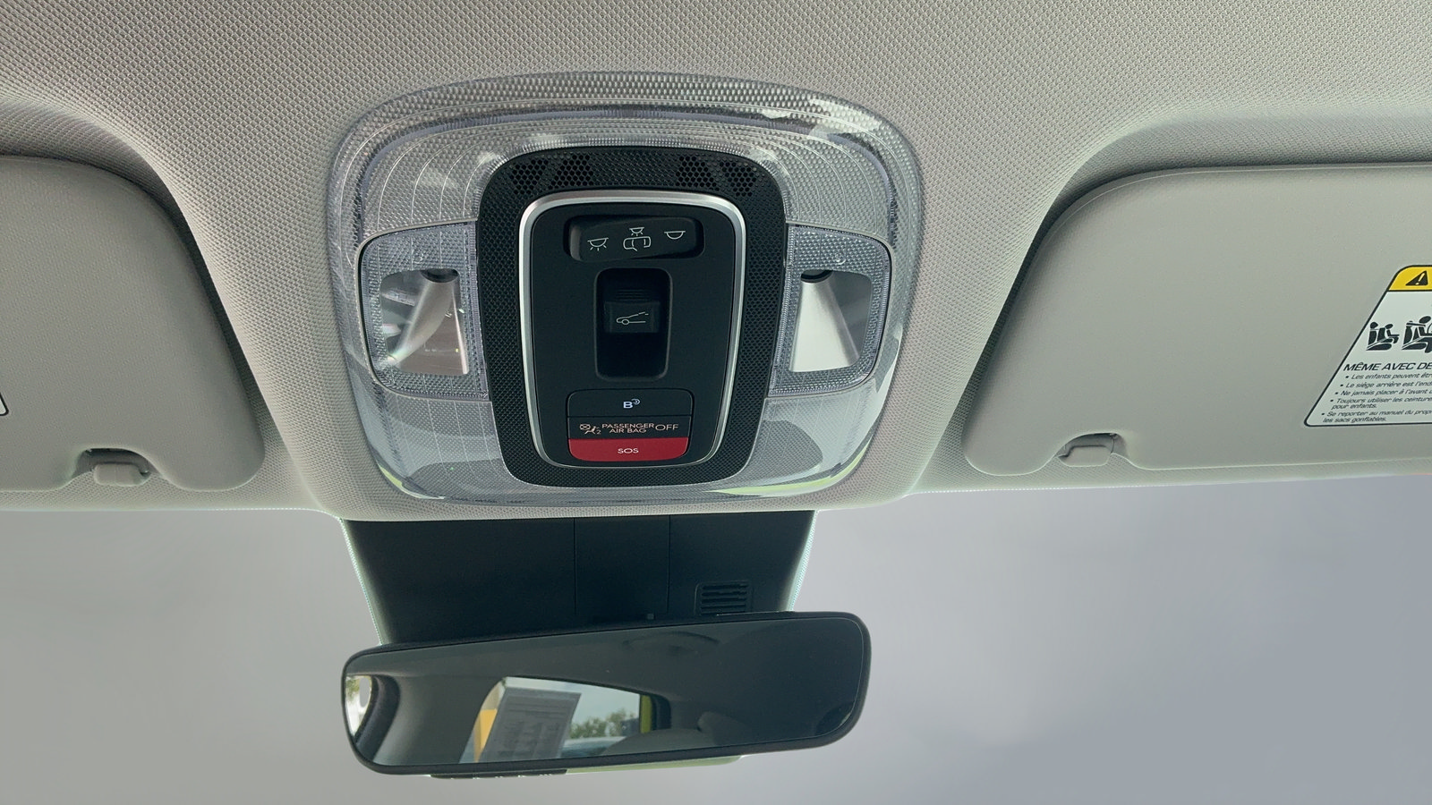 Used 2024 Hyundai Kona Limited FWD image 30