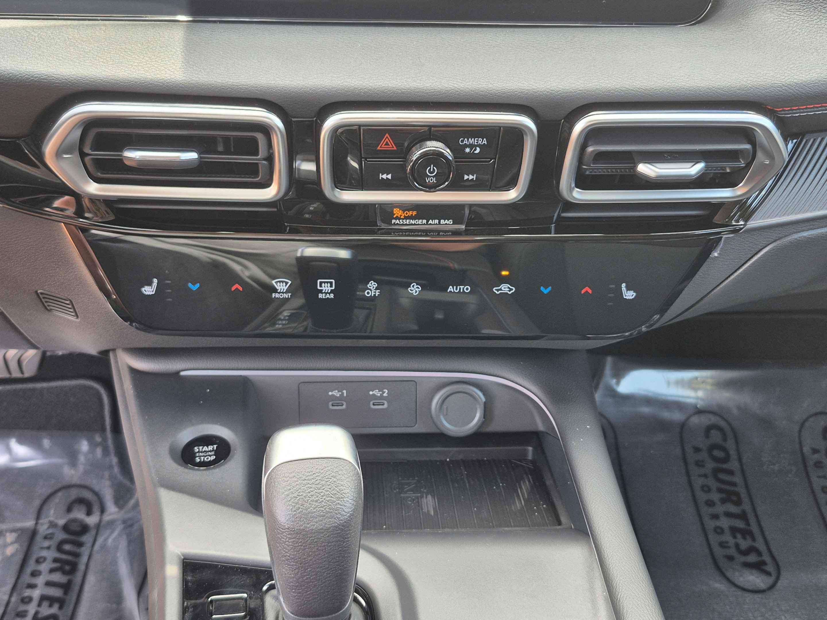New 2026 Nissan Sentra SR w/ SR Premium Package FWD image 26