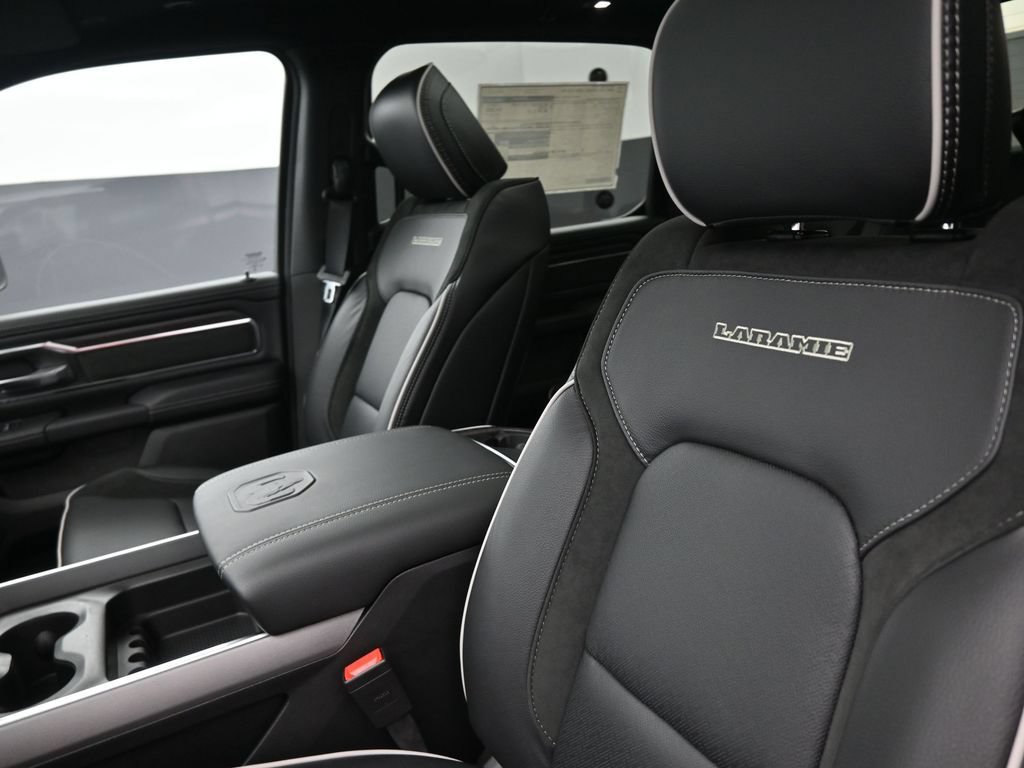 New 2026 RAM 1500 Laramie AWD/4WD image 9
