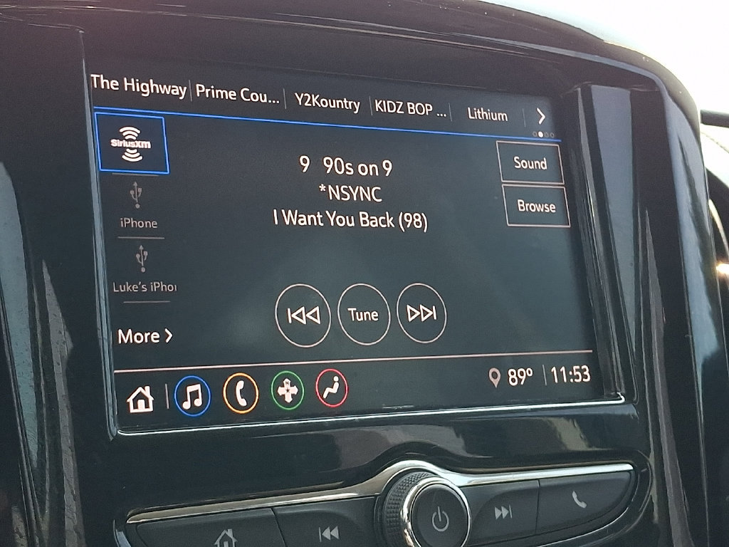 Used 2020 Chevrolet Traverse LT FWD image 18