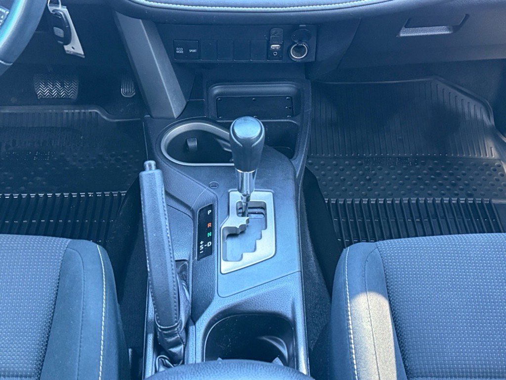 Used 2016 Toyota RAV4 XLE image 17
