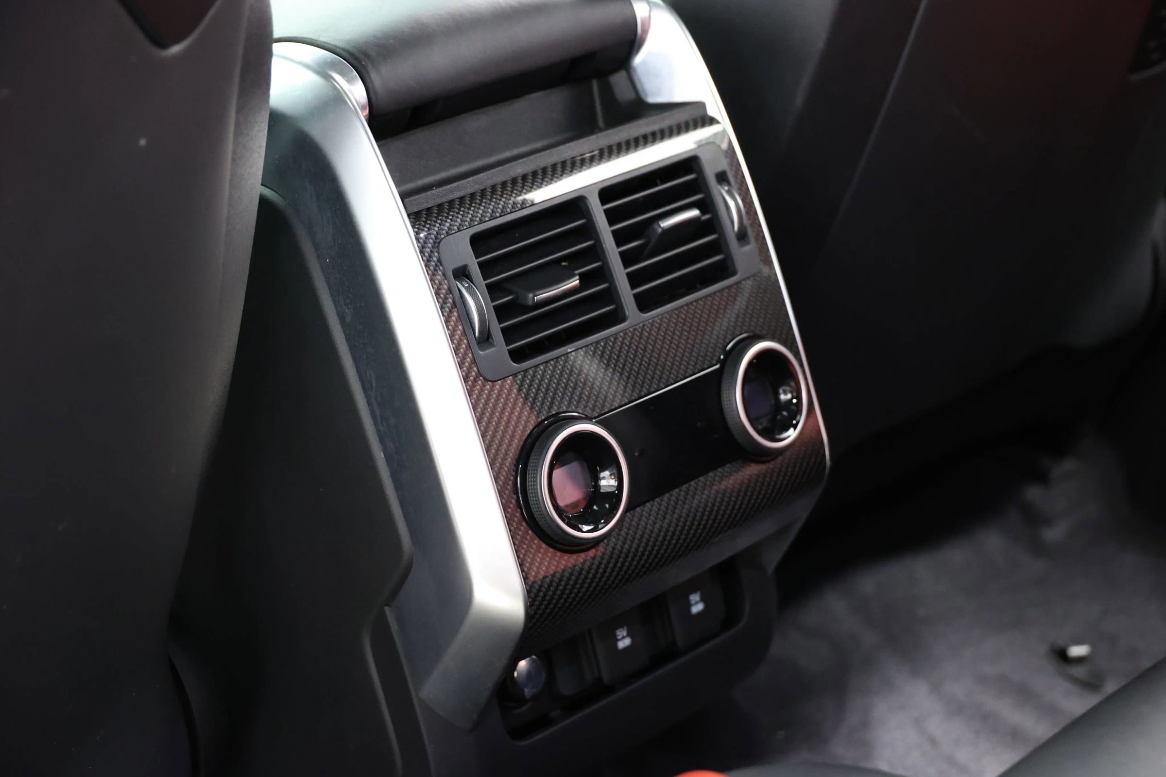 Used 2020 Land Rover Range Rover Sport SVR image 53