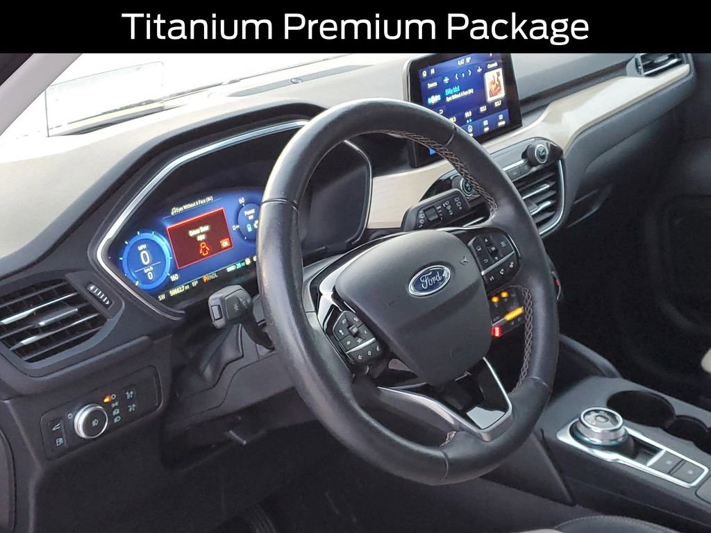 Used 2022 Ford Escape Titanium w/ Titanium Premium Package image 9