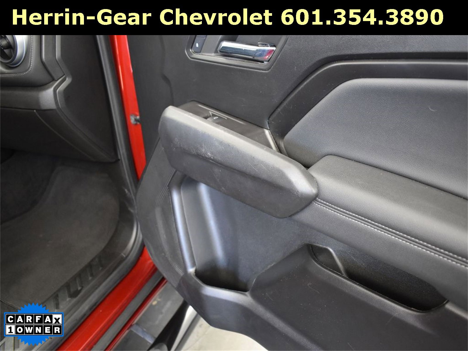 Used 2024 Chevrolet Colorado LT w/ LT Convenience Package II image 23