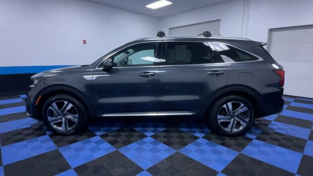 Used 2022 Kia Sorento EX w/ Panoramic Sunroof Package AWD/4WD image 5