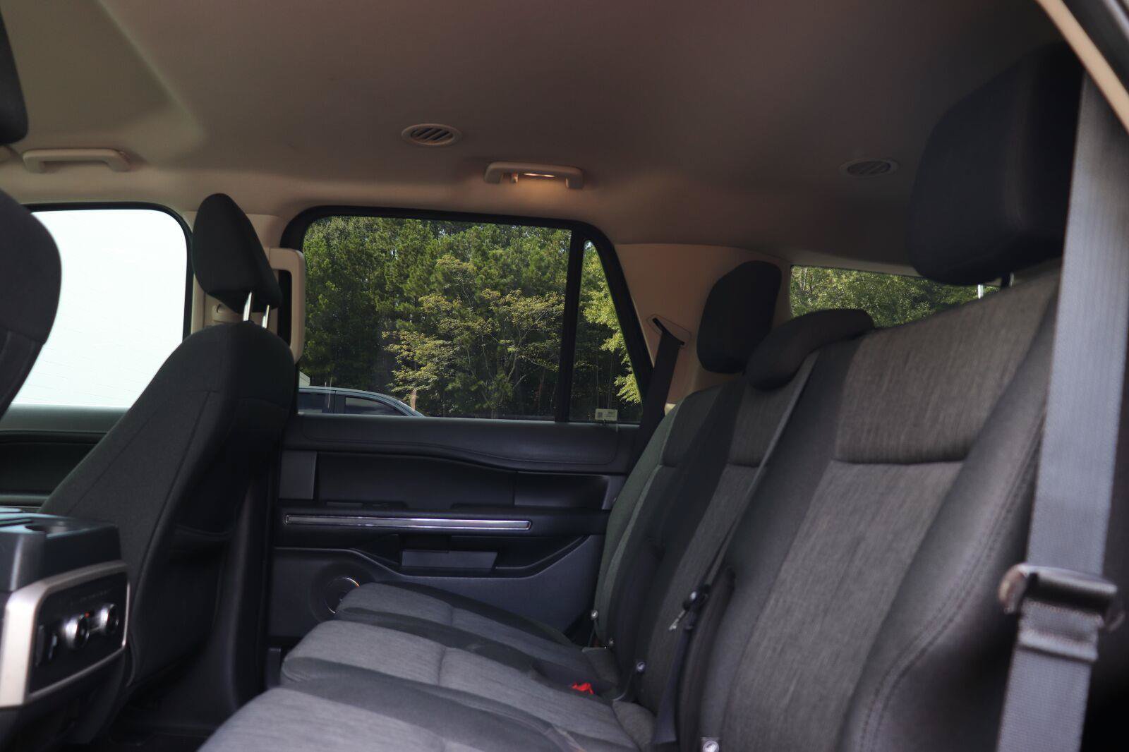 Used 2022 Ford Expedition XLT AWD/4WD image 12