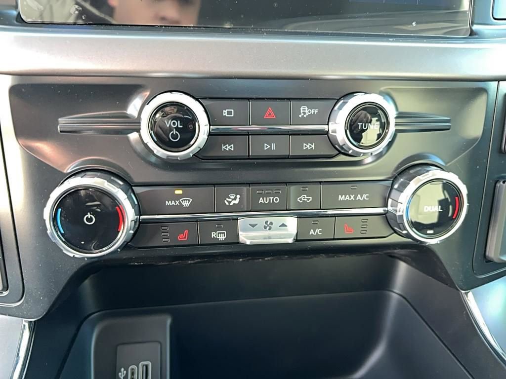 New 2025 Ford F150 XLT w/ Equipment Group 302A MID image 30