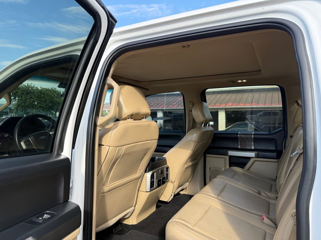 Used 2019 Ford F350 Lariat w/ Lariat Ultimate Package AWD/4WD image 18