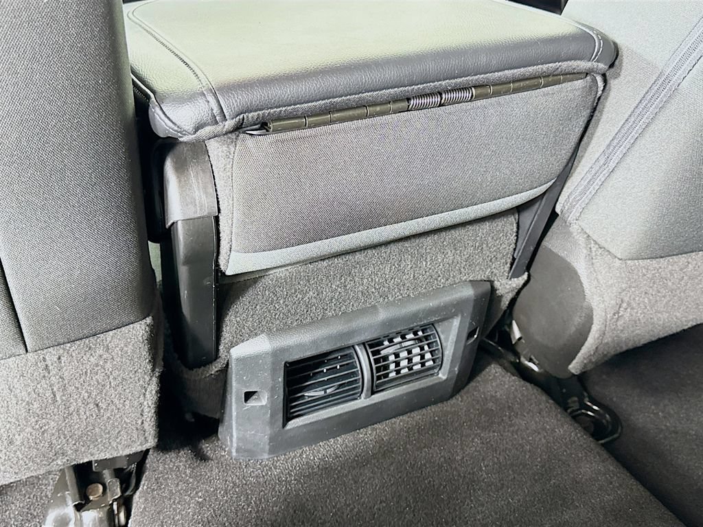 Used 2022 RAM 1500 Classic SLT RWD image 25