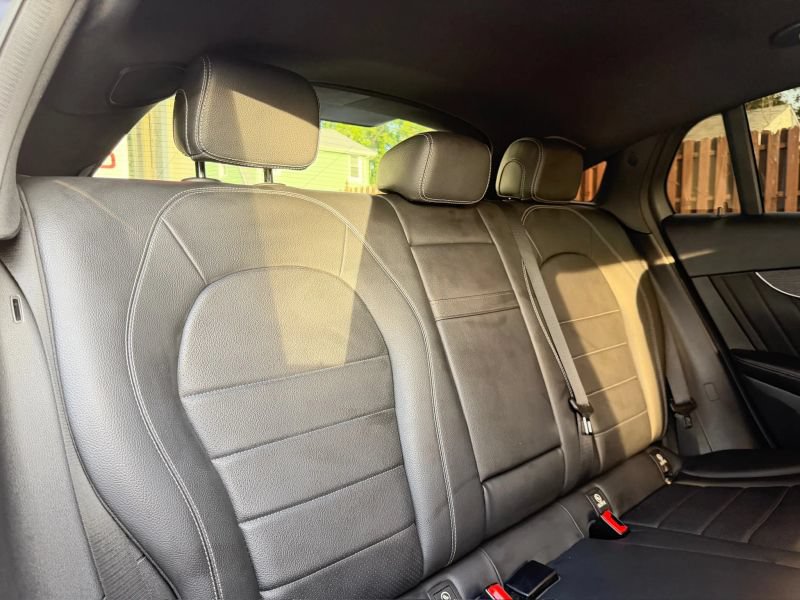 Used 2020 Mercedes-Benz GLC 300 4MATIC Coupe image 28