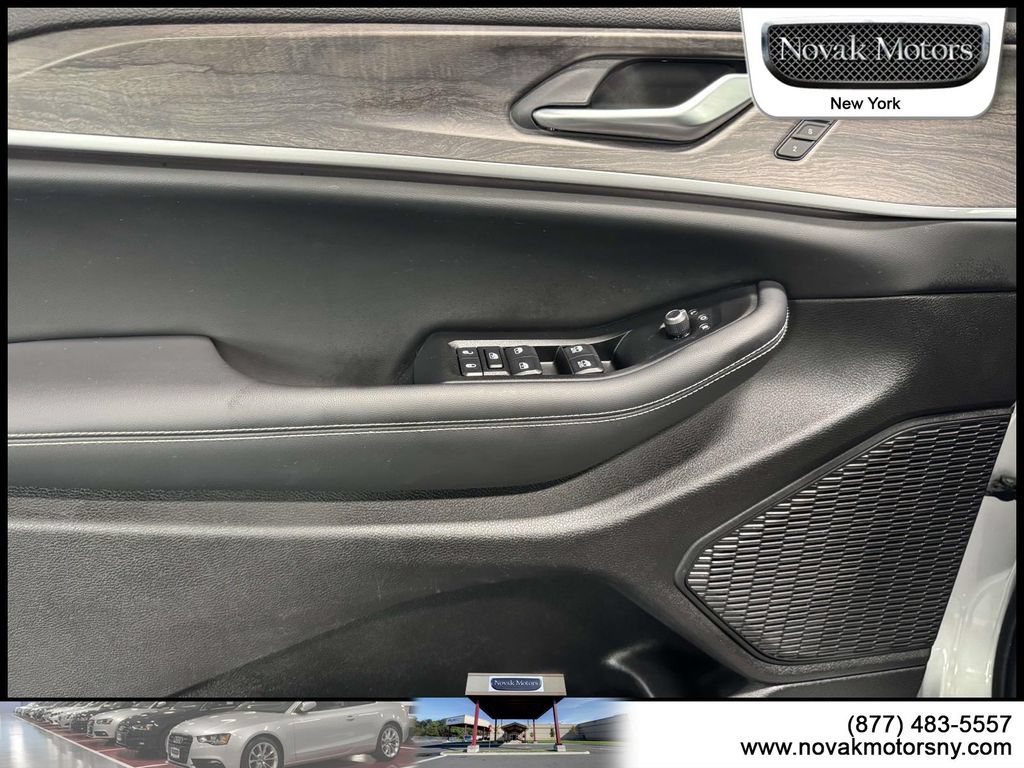 Used 2023 Jeep Grand Cherokee L Limited w/ Luxury Tech Group II AWD/4WD image 19