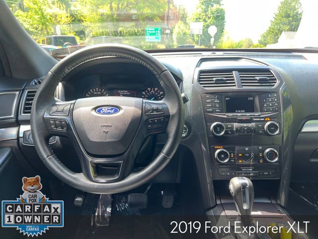 Used 2019 Ford Explorer XLT AWD/4WD image 13