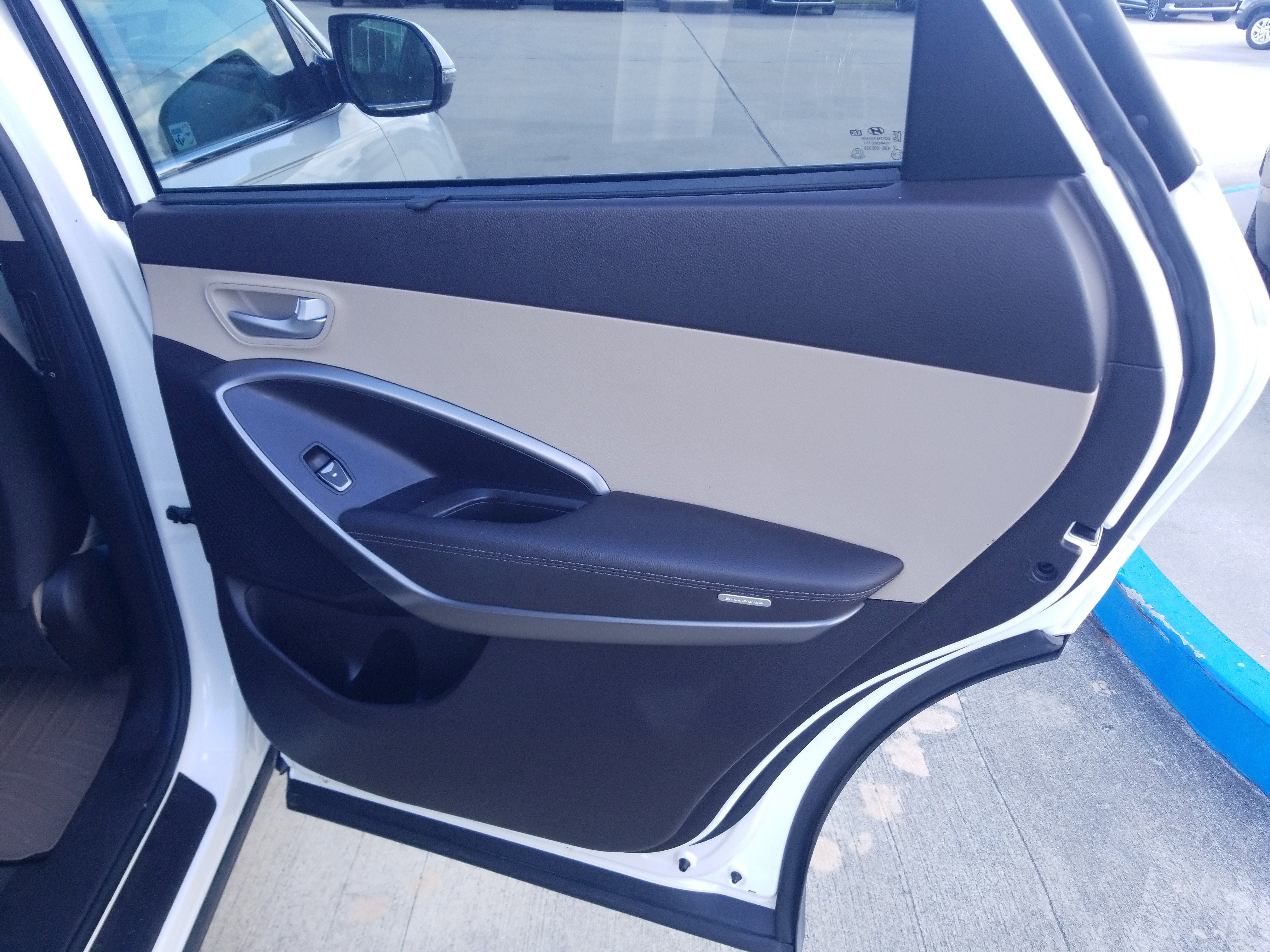 Used 2014 Hyundai Santa Fe Limited image 14