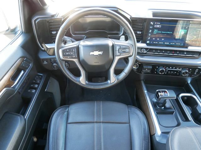Used 2024 Chevrolet Silverado 1500 High Country w/ High Country Premium Package image 9