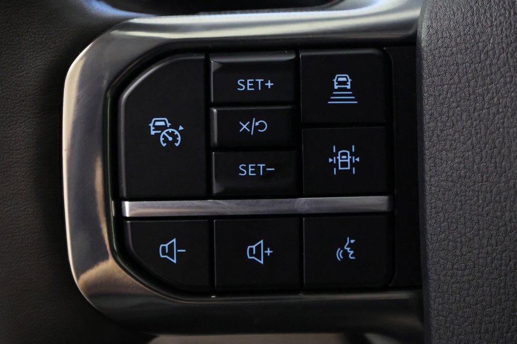 Used 2025 Ford F350 Platinum w/ Platinum Plus Package image 20
