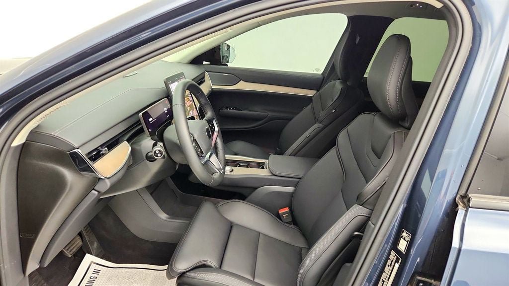 Used 2025 Volvo EX90 Plus AWD/4WD image 20