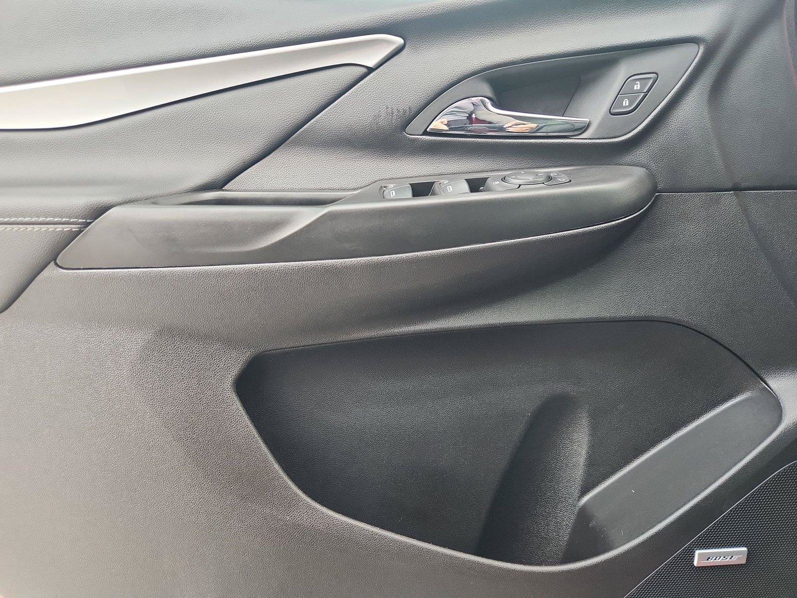 Used 2023 Chevrolet Bolt LT w/ Infotainment Package FWD image 20