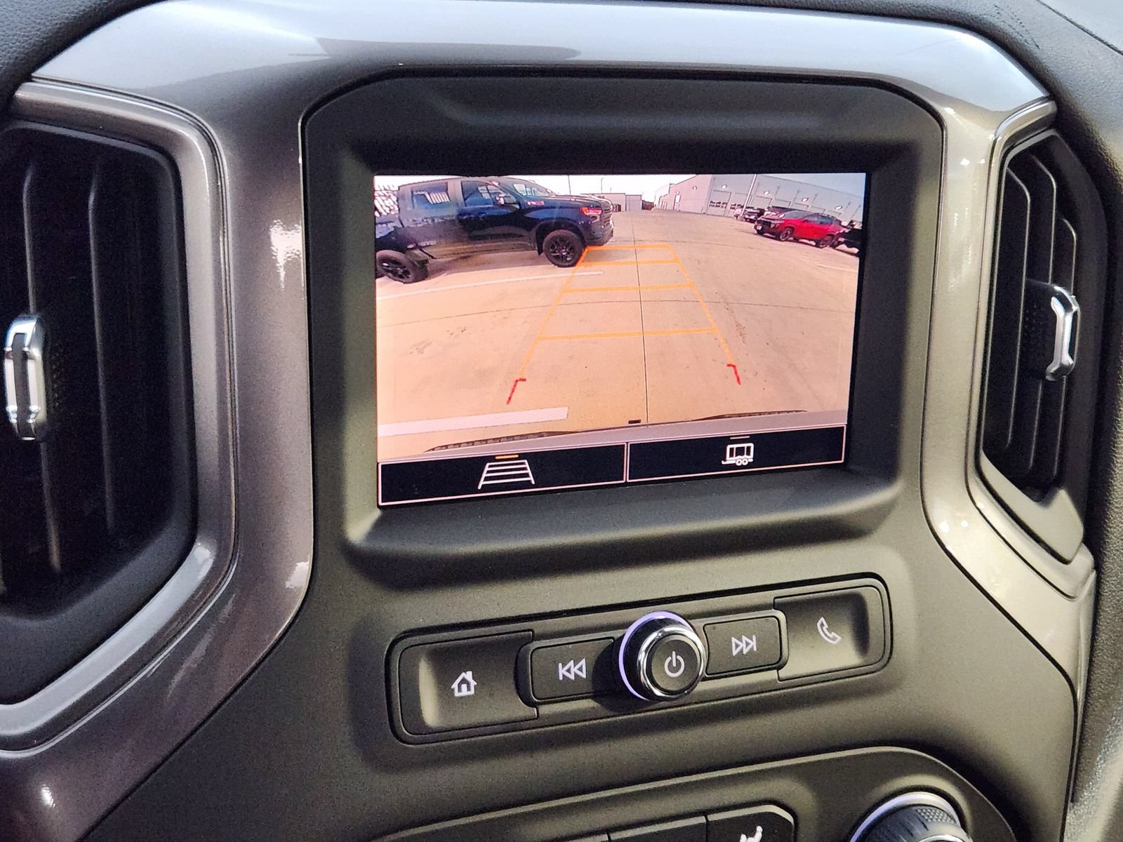 New 2026 Chevrolet Silverado 1500 Custom w/ LPO, Dark Essentials Package RWD image 17