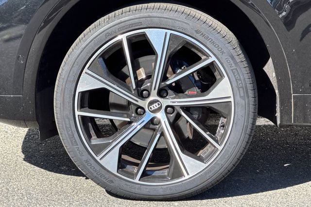 Used 2021 Audi SQ5 Prestige w/ Prestige Package AWD/4WD image 26