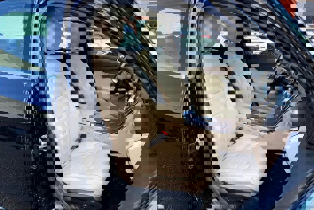 Used 2021 Mercedes-Benz C 300 4MATIC Sedan image 6