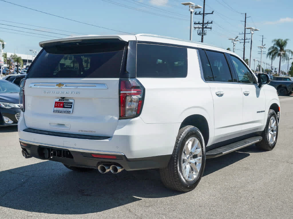 Used 2024 Chevrolet Suburban Premier w/ Max Trailering Package AWD/4WD image 4