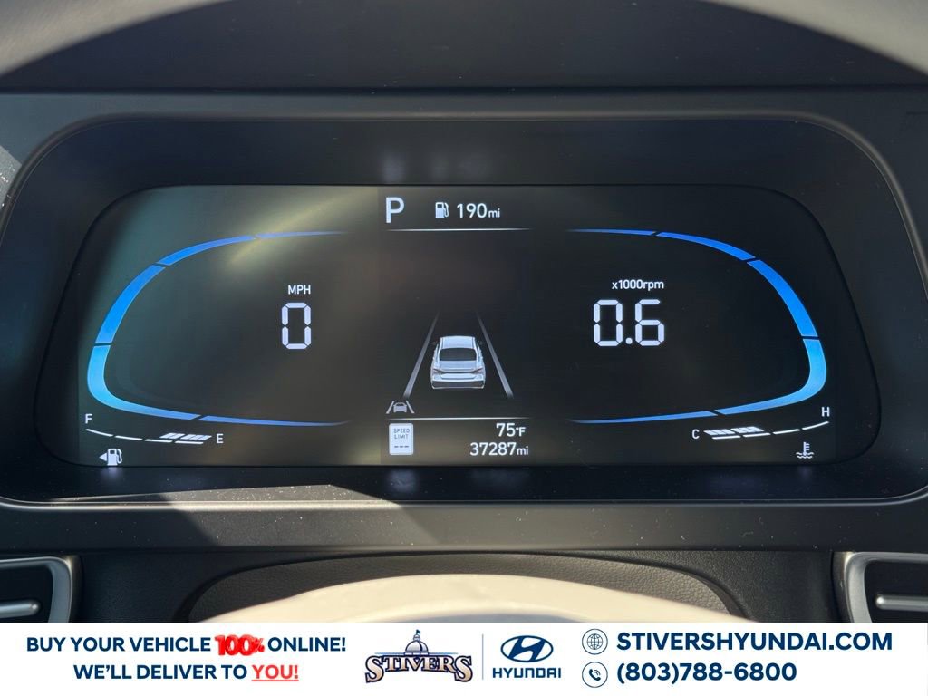 Used 2025 Hyundai Elantra SE image 28