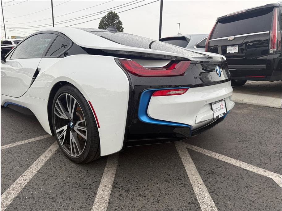 Used 2016 BMW i8 image 45