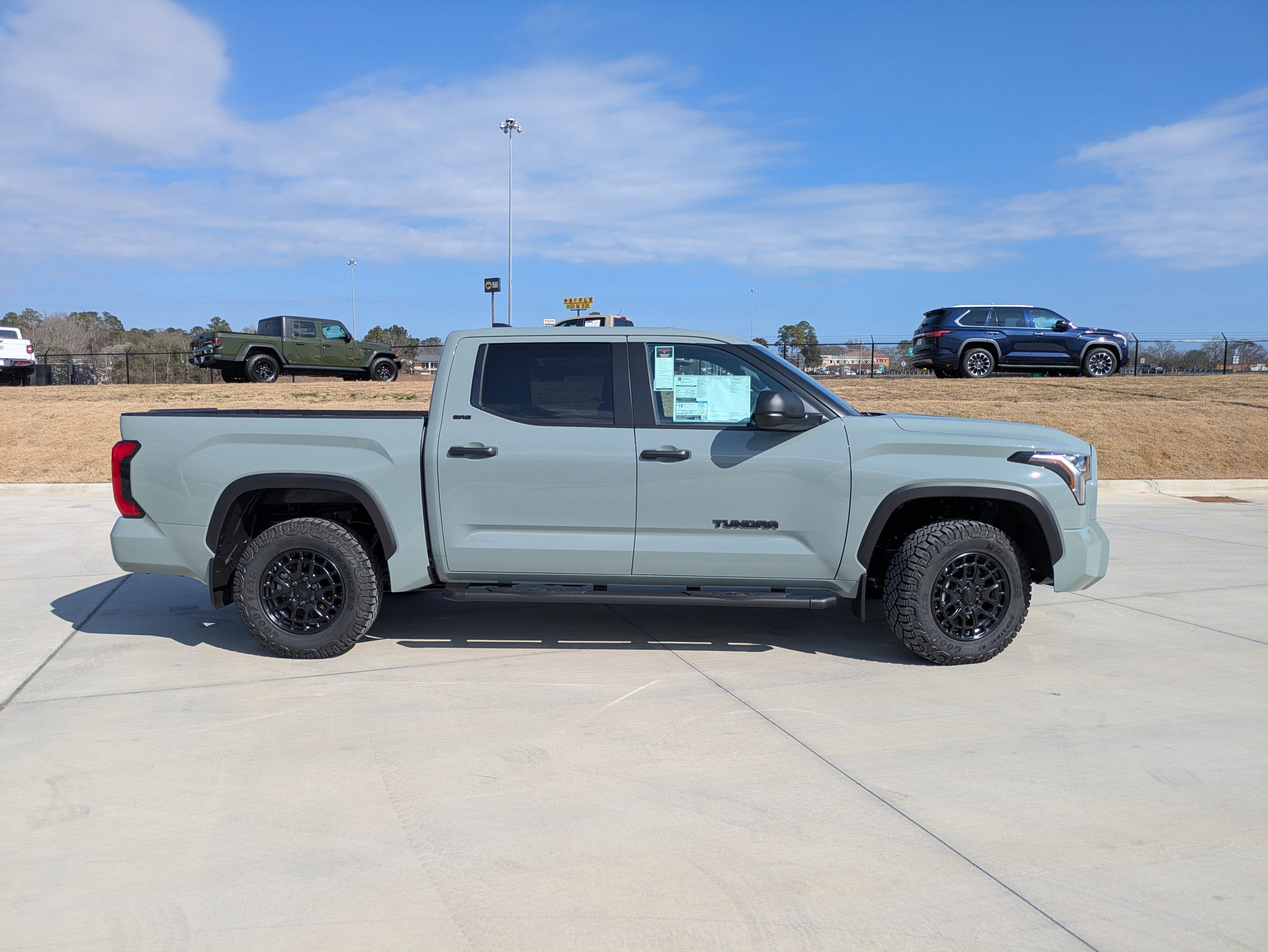 New 2026 Toyota Tundra SR5 AWD/4WD image 9