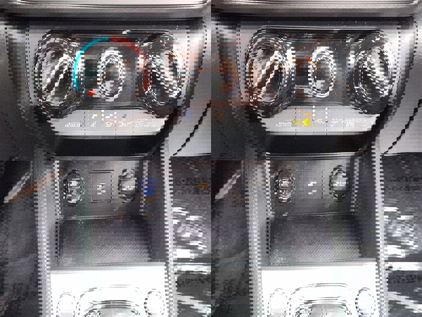 Used 2023 Hyundai Kona SEL image 26