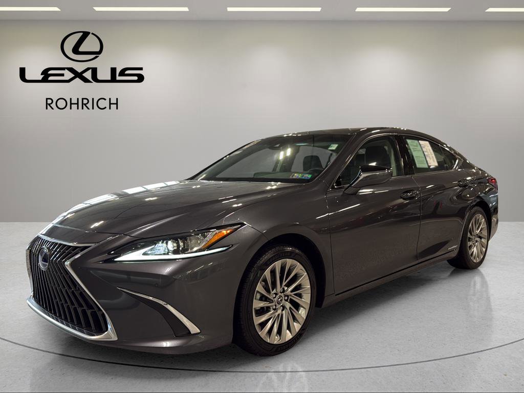 Certified 2022 Lexus ES 300h w/ Accessory Package