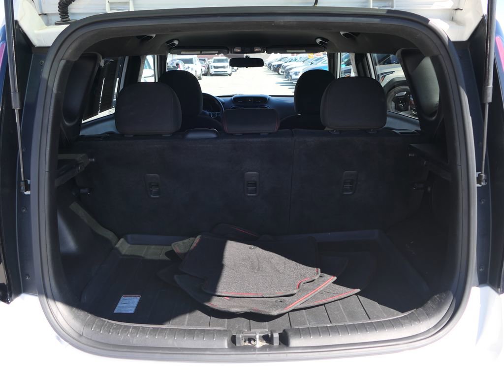 Used 2014 Kia Soul + FWD image 27
