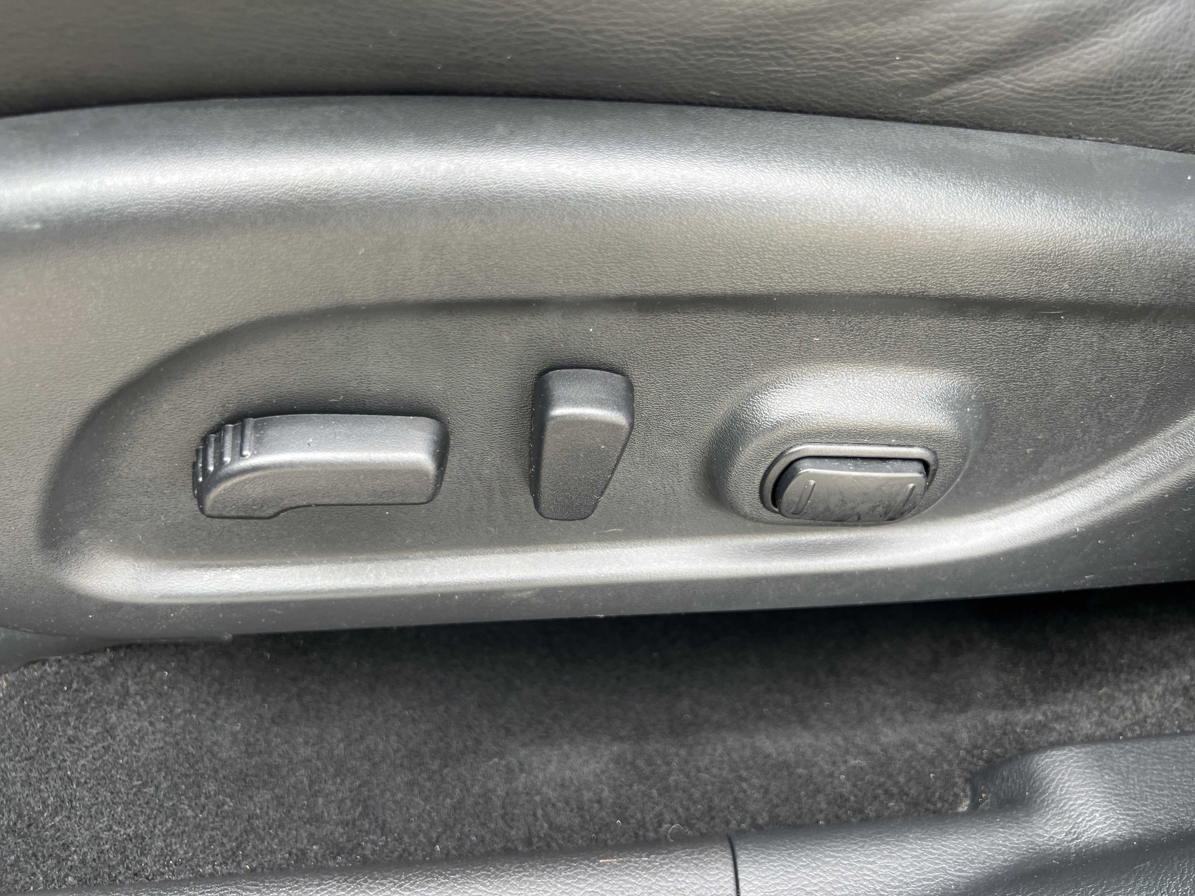 Used 2020 Nissan Murano SL w/ Moonroof Package image 27