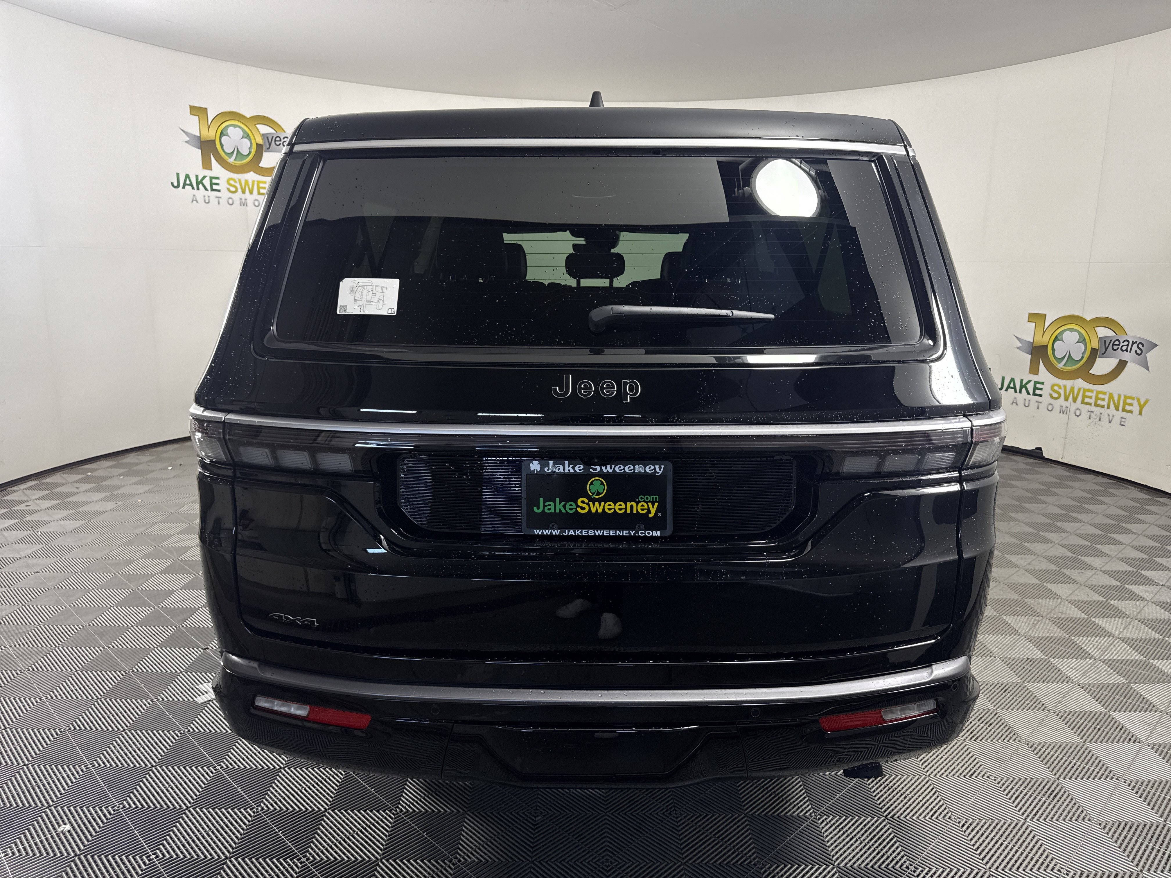 New 2026 Jeep Grand Wagoneer L 4WD w/ Premium Group I image 7