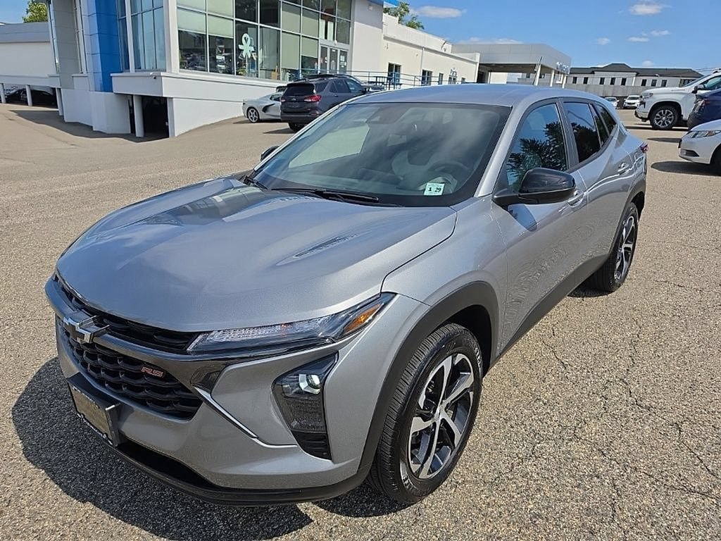Certified 2024 Chevrolet Trax RS FWD image 7