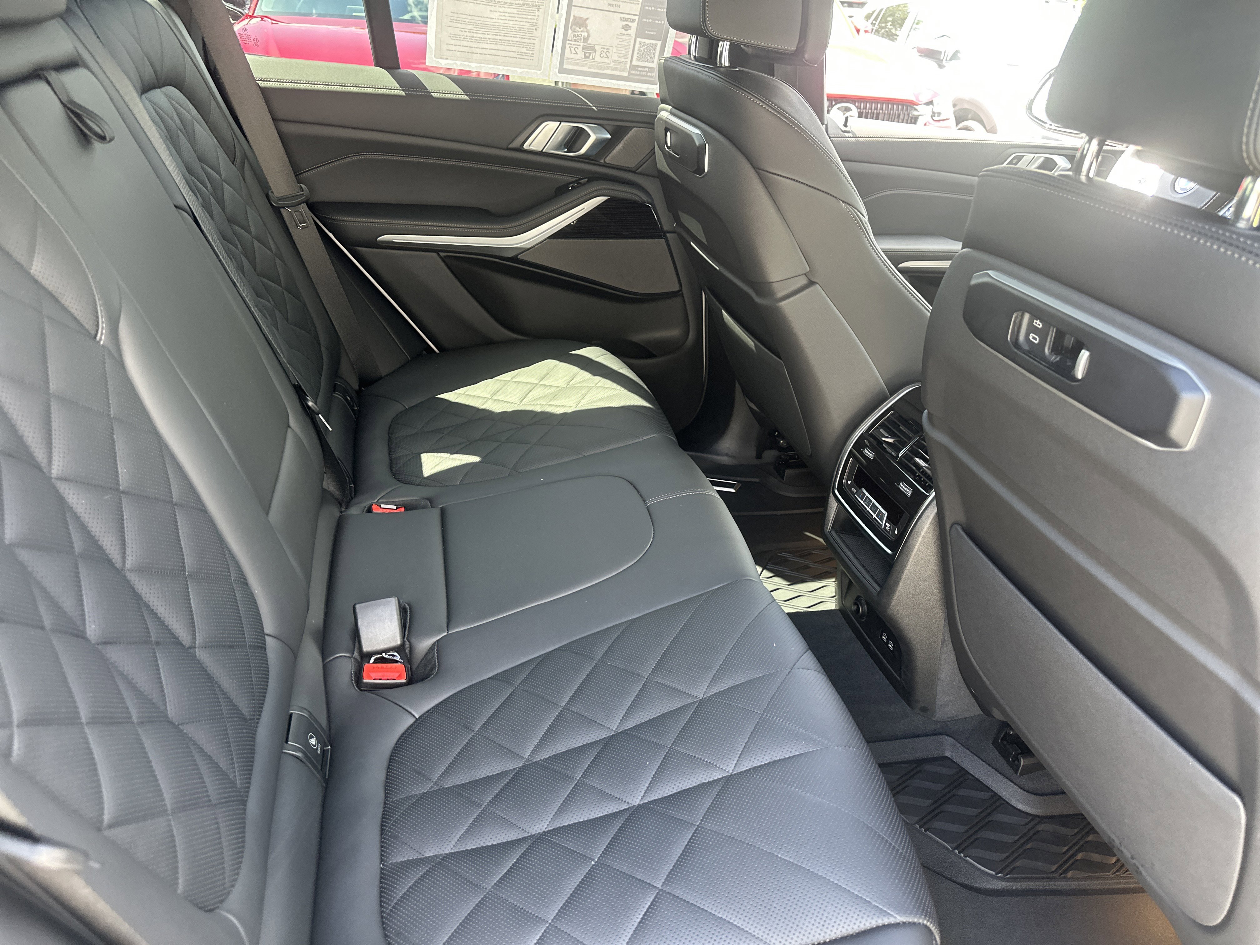 Used 2026 BMW X5 xDrive40i w/ M Sport Package AWD/4WD image 14