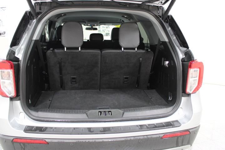 Used 2023 Ford Explorer XLT w/ Equipment Group 202A image 13