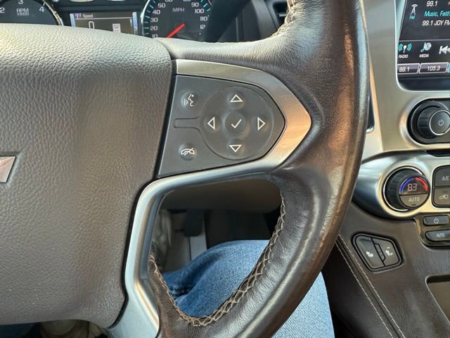 Used 2019 Chevrolet Suburban LT image 12