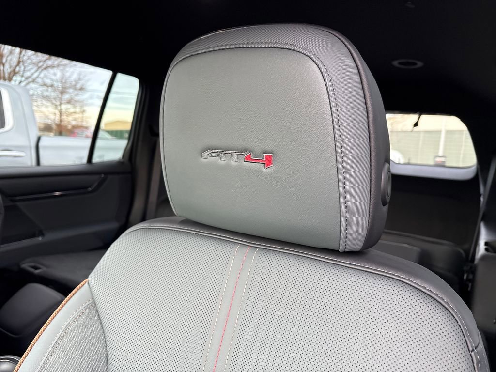 New 2026 GMC Acadia AT4 w/ Luxury Package image 15