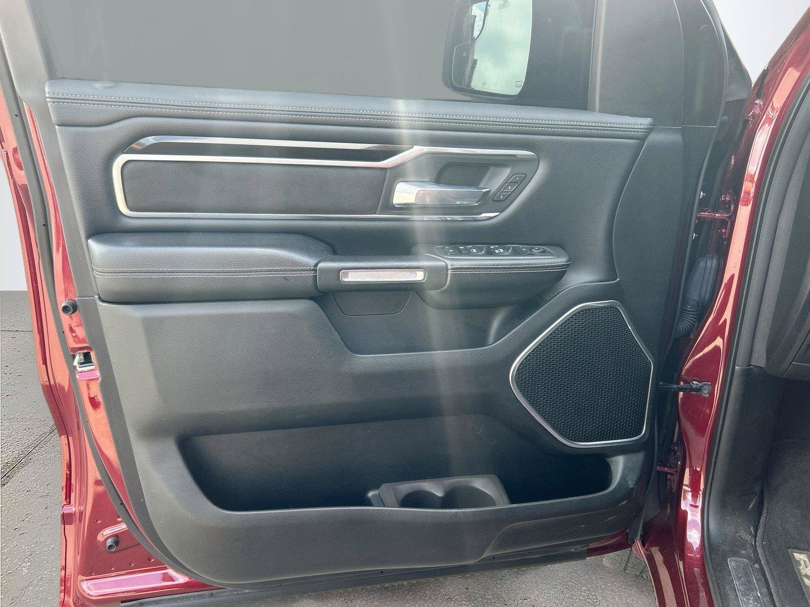 Used 2019 RAM 1500 Laramie w/ Sport Appearance Package AWD/4WD image 21