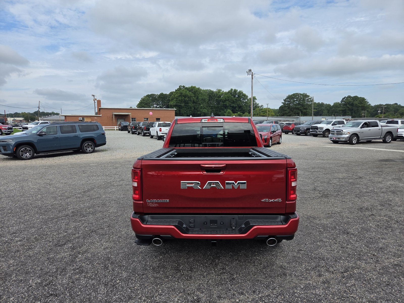 New 2027 RAM 1500 Laramie w/ Laramie Preferred Package AWD/4WD image 6