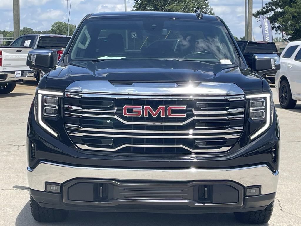 Used 2025 GMC Sierra 1500 SLT AWD/4WD image 6