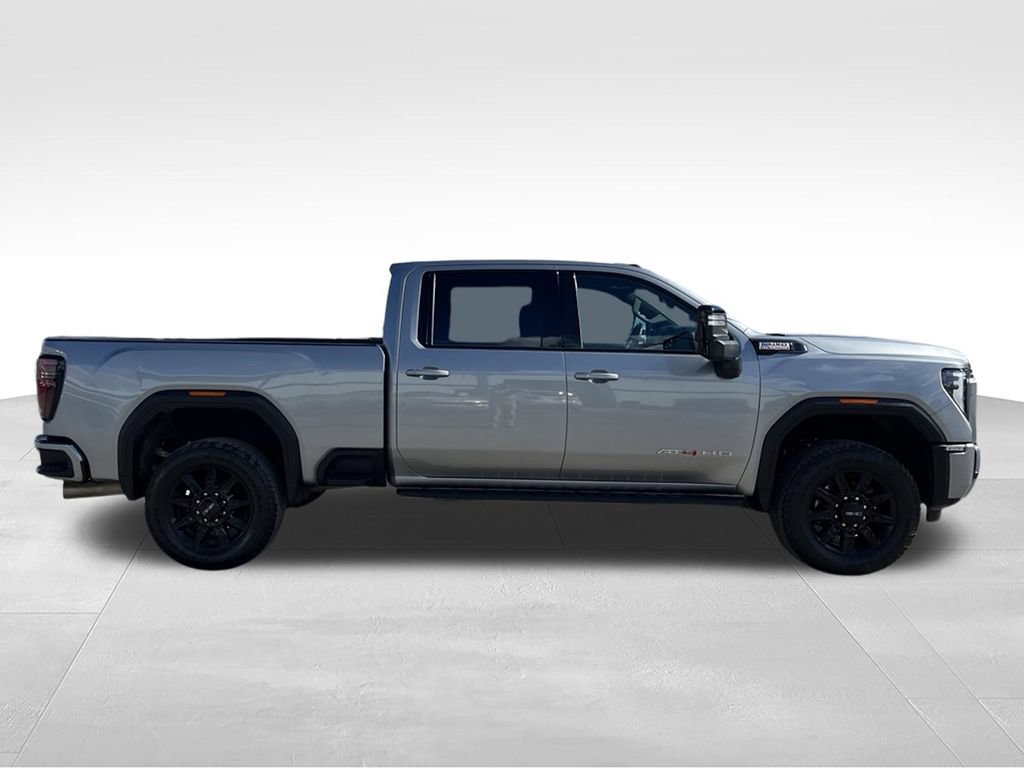 Used 2025 GMC Sierra 3500 AT4 w/ AT4 Premium Plus Package AWD/4WD image 4