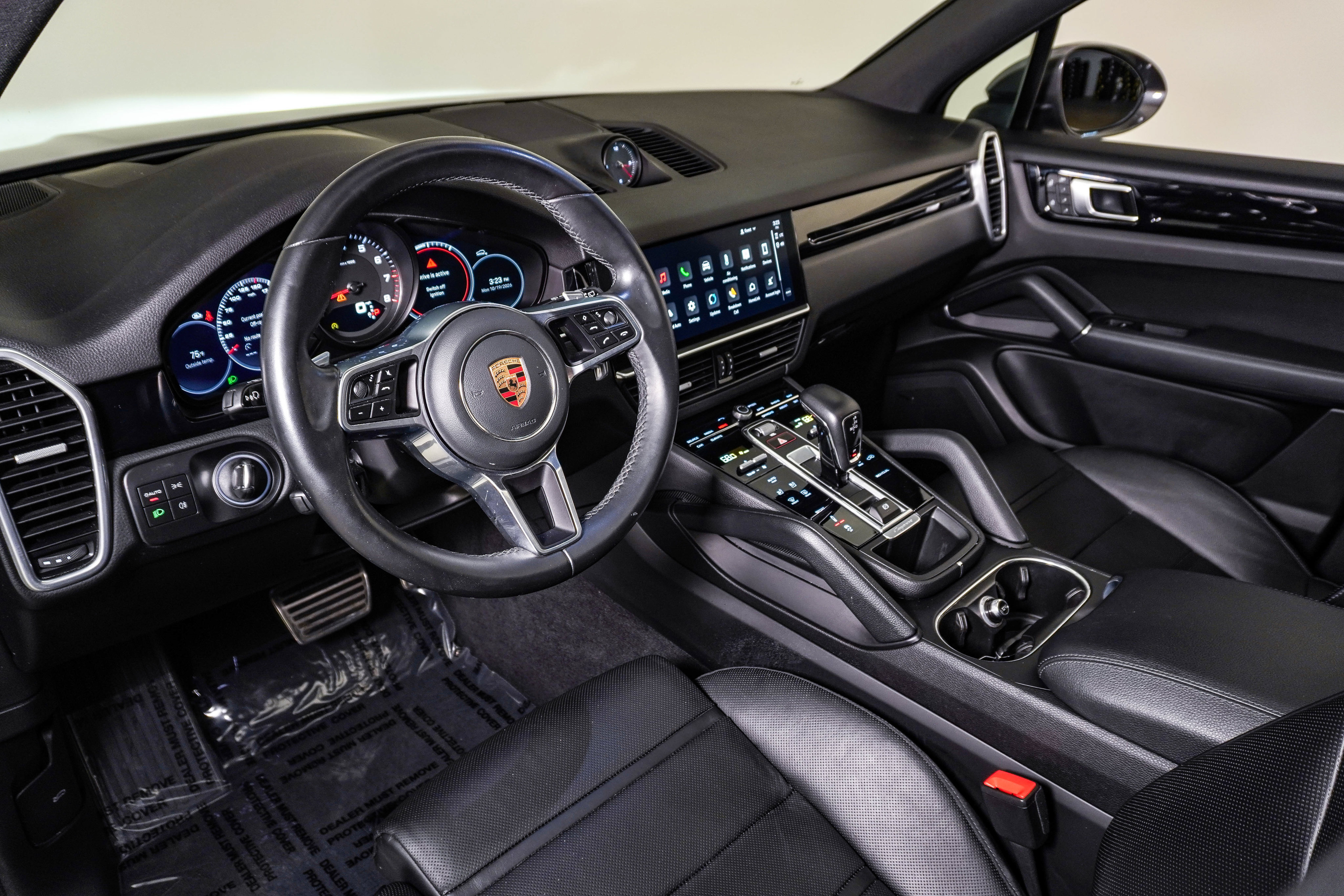 Certified 2023 Porsche Cayenne S AWD/4WD image 4